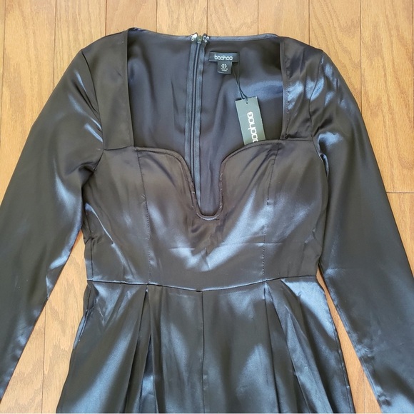 BOOHOO Satin Plunge Wide Leg Long sleeve Jumpsuit Black Sz 4 - Picture 3 of 8